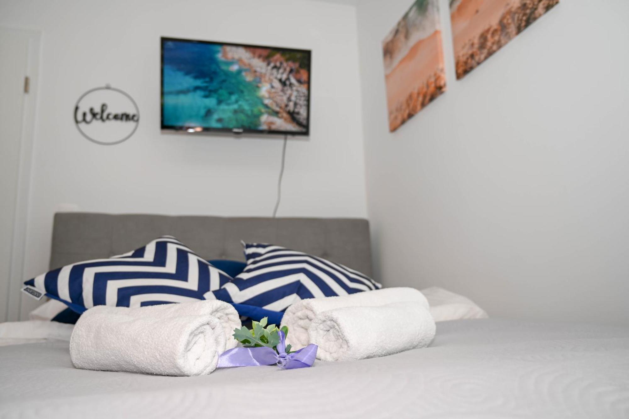 Blue Apartment With Free Parking Ljubljana Exterior foto